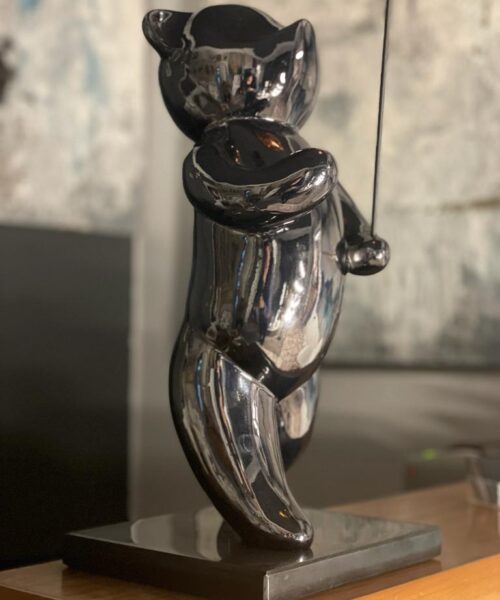WhatsApp Image 2023 12 24 at 4.55.02 AM 1 Reflective Balloon Bearer Sculpture