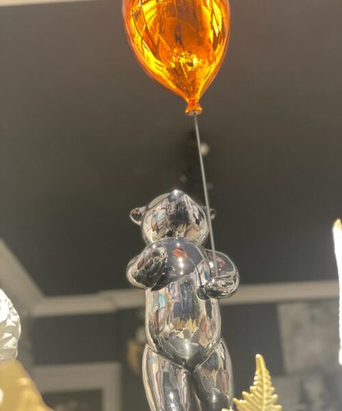 WhatsApp Image 2023 12 24 at 4.55.05 AM 1 Reflective Balloon Bearer Sculpture