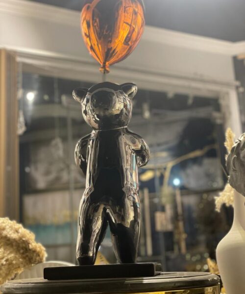 WhatsApp Image 2023 12 24 at 4.55.06 AM Reflective Balloon Bearer Sculpture