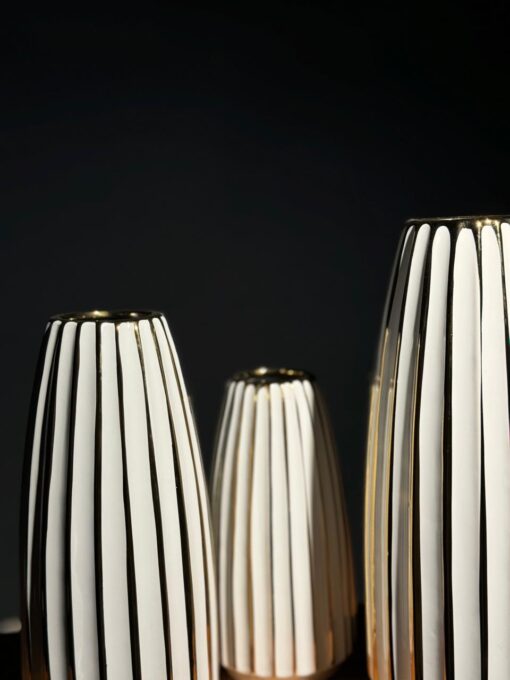 Gold and white vase set(3pcs), Explore more with Artique Gallery for Tableaux & Home Décor, collection of wall art, and antiques.